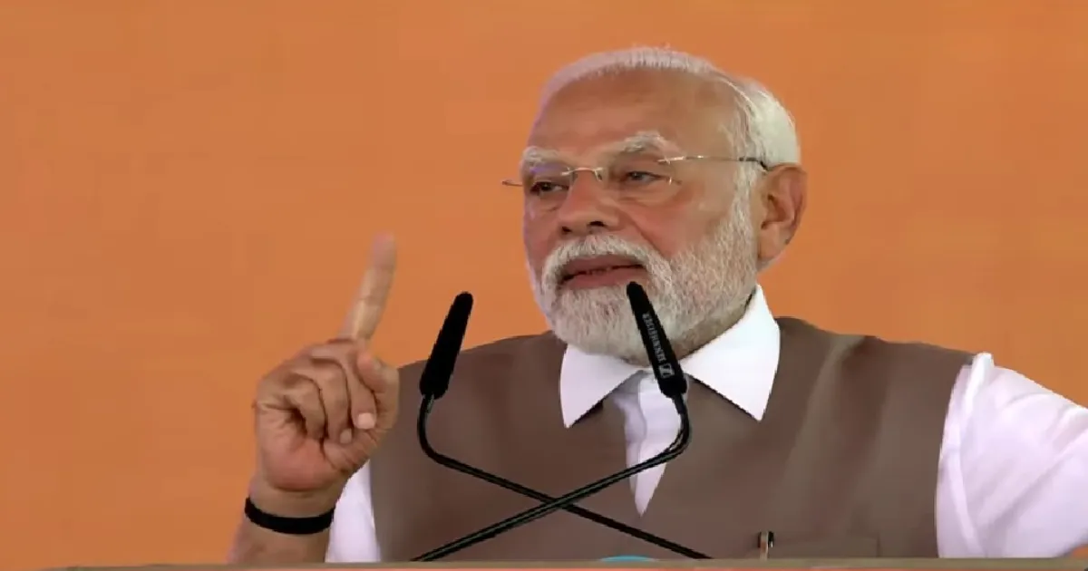 எங்கு இருக்கிறார்களோ அங்கேயே அழிக்கப்படுவார்கள்... பாக்.,க்கு பிரதமர் மோடி எச்சரிக்கை!!