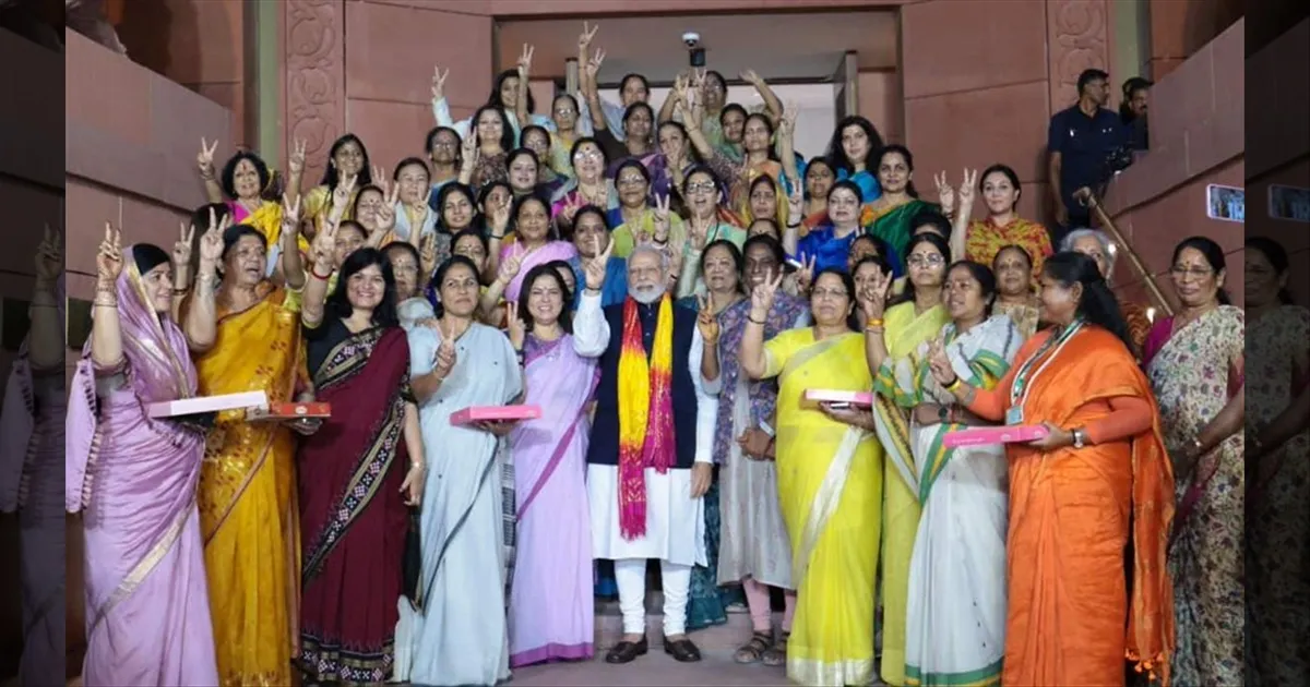 பெண்களுக்கான இடஒதுக்கீட்டு மசோதா!! தாமதம் துரதிர்ஷ்டவசமானது!! மோடி உருக்கம்!