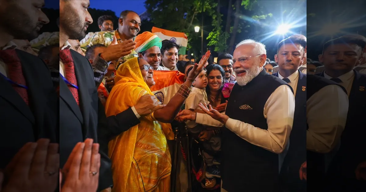 பாரிஸ் சென்றடைந்தார் பிரதமர் மோடி!  விவாடெக் உச்சிமாநாடு! இந்தியாவுக்கு என்ன பலன்?