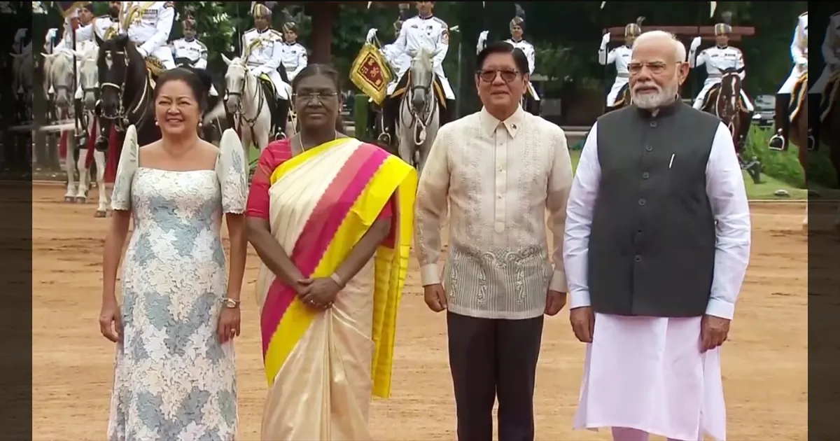 இந்தியா வந்தார் பிலிப்பைன்ஸ் அதிபர்.. சிவப்பு கம்பள வரவேற்பு.. கையெழுத்தாகும் முக்கிய ஒப்பந்தங்கள்!!