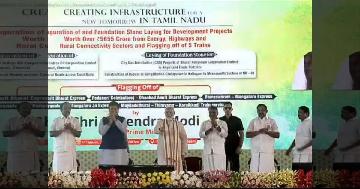 தமிழக வளர்ச்சிக்கு அயராது பாடுபடுகிறோம்! தொடர்ந்து பாடுபடுவோம்! திருச்சியில் பிரதமர் மோடி உருக்கம்!