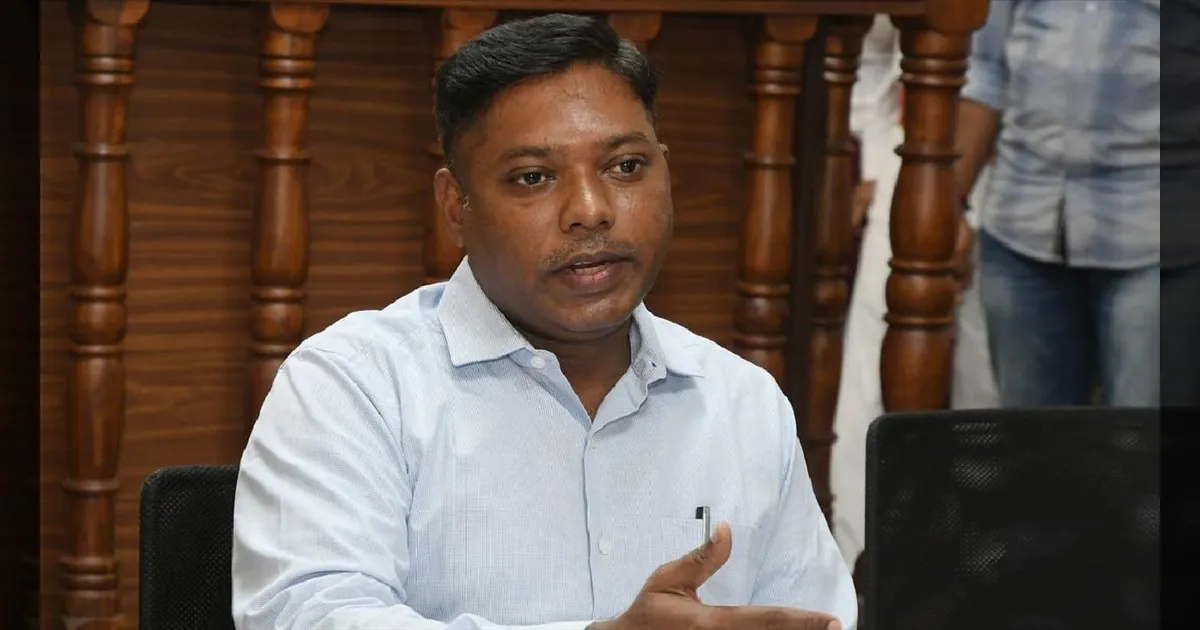 97 லட்சம் வாக்குகள் நீக்கம் ஜனநாயக படுகொலை – சசிகாந்த் செந்தில் எம்.பி ஆவேசம்