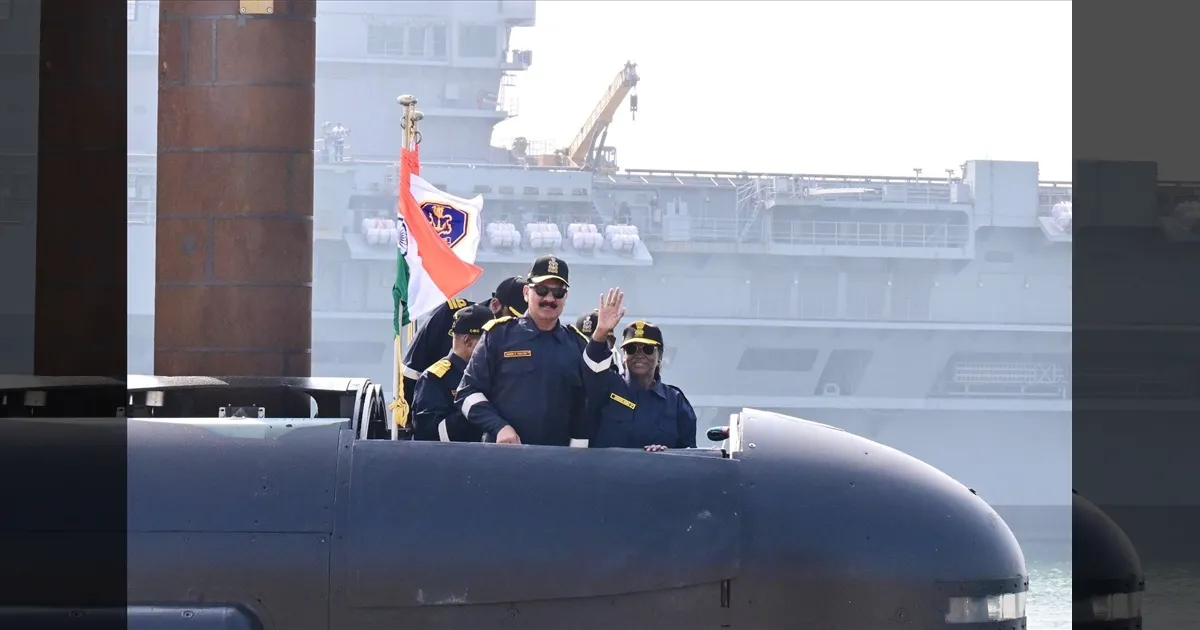 நீர்மூழ்கிக் கப்பலில் கடலுக்கடியில் பயணம்! குடியரசுத் தலைவர் திரௌபதி முர்மு வரலாற்று சாதனை! 