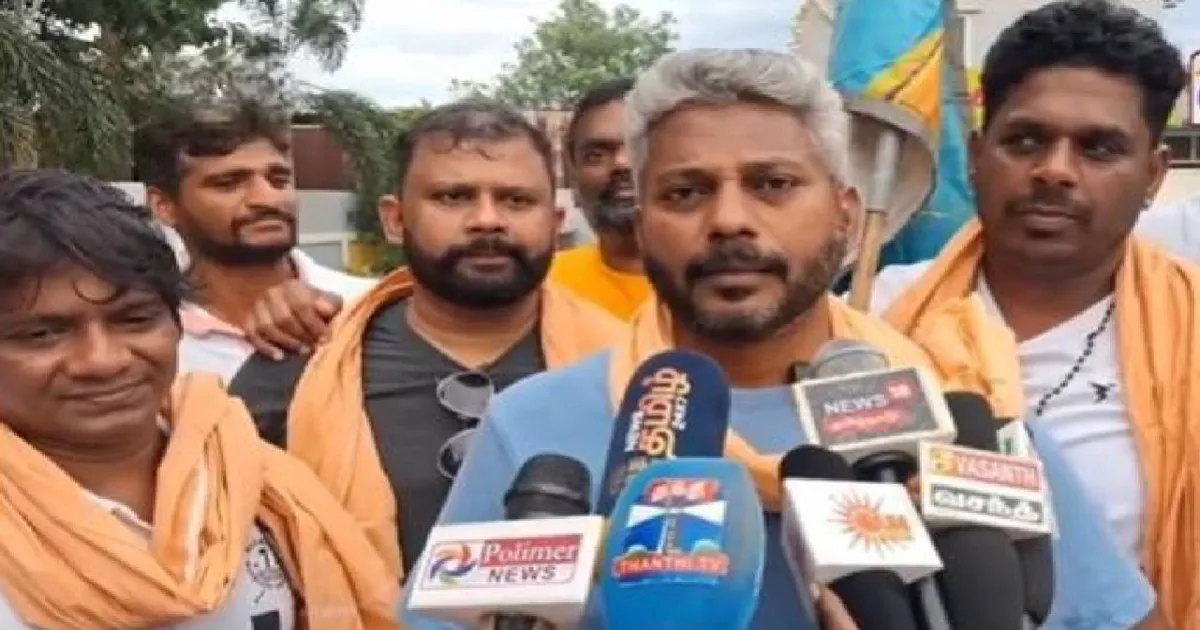 27 ஆண்டுகளாக தொடரும் பாதயாத்திரை!  வேளாங்கண்ணி நோக்கி பக்தர்களுடன் அமைச்சர் மரிய வில்சன்!