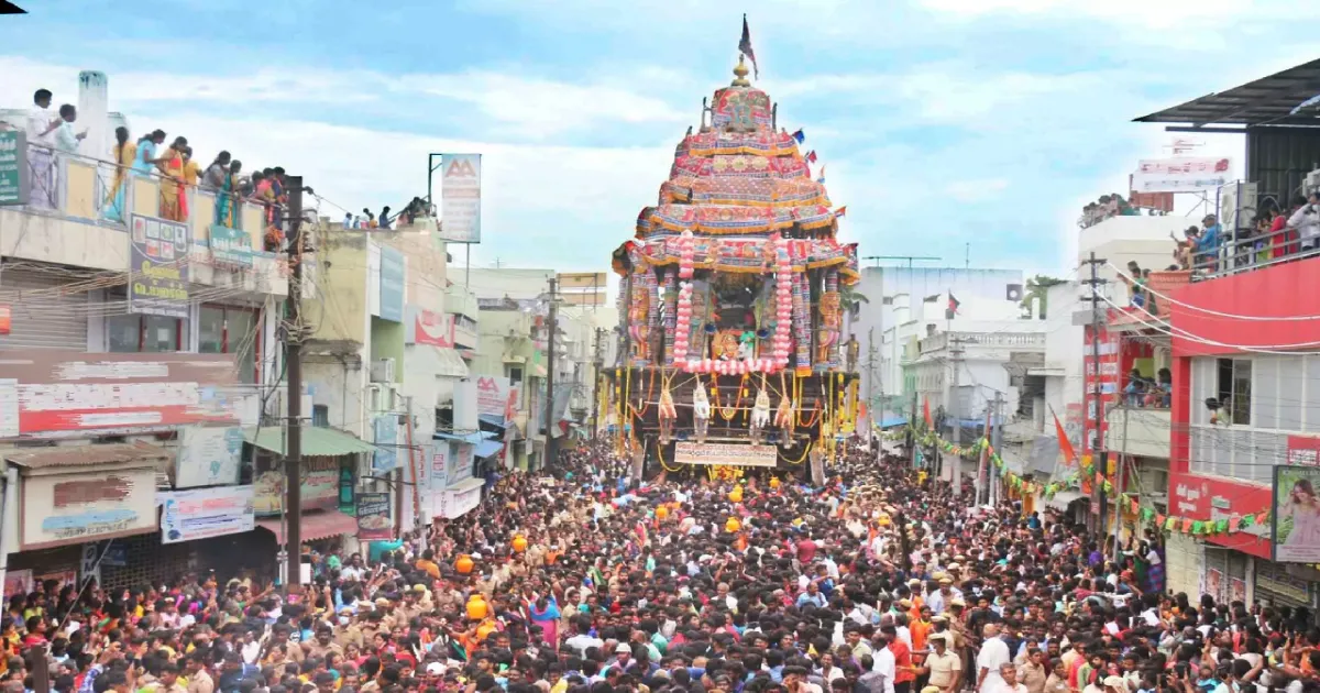 ஆசியாவிலேயே அதிக எடை கொண்ட தேர்! நெல்லையப்பர் தேருக்கு துப்பாக்கி ஏந்திய போலீஸ் பாதுகாப்பு!