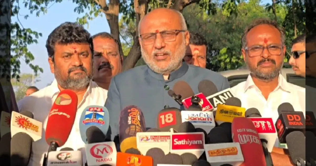 ஐந்தடுக்கு பாதுகாப்பில் கோவை!  துணை குடியரசு தலைவர் வருகையால் ட்ரோன்களுக்கு தடை! 