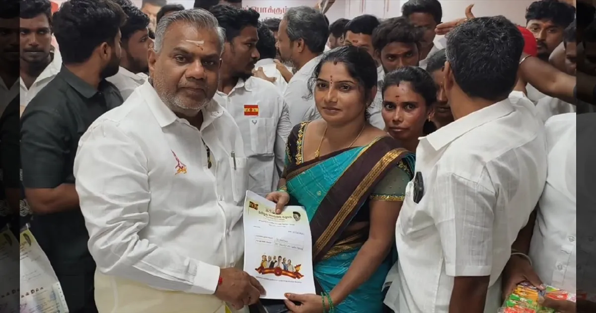 த.வெ.க விருப்ப மனு தாக்கல் இன்றுடன் நிறைவு... N. ஆனந்த் முன்னிலையில் குவிந்த நிர்வாகிகள்!