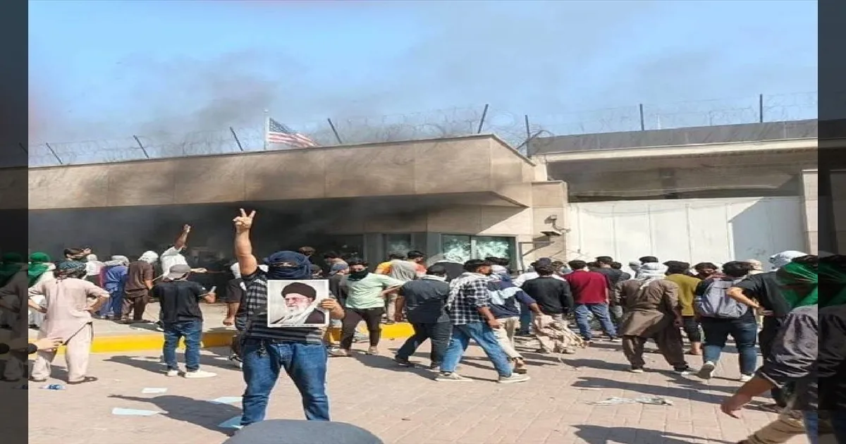 கராச்சி அமெரிக்க தூதரகம் மீது தாக்குதல்... துப்பாக்கிச்சூட்டில் 8 பேர் பலி! பாகிஸ்தானில் போர் பதற்றம்!