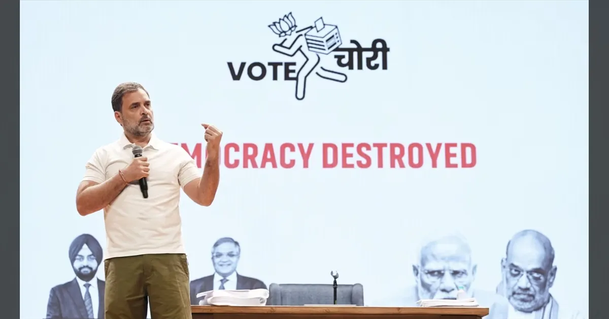 வாக்கு திருட்டு விவகாரம்!! ஆதாரம் இருக்கு சாரே! அடுத்த அணுகுண்டை வீசிய ராகுல் காந்தி! 