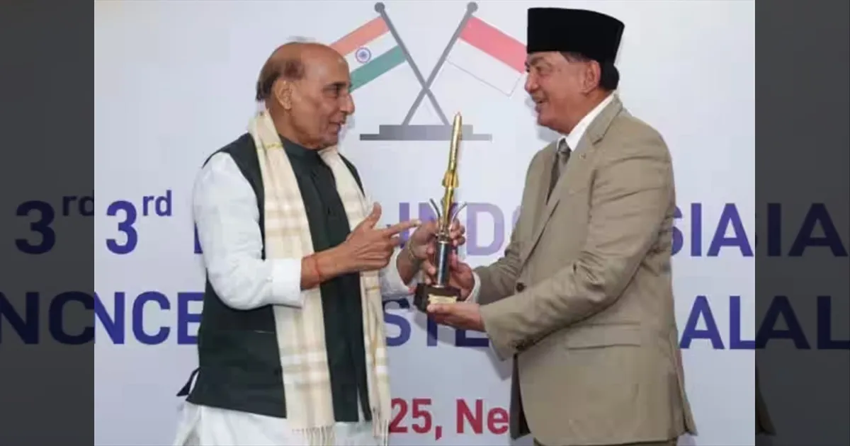 பாகிஸ்தானை பொளந்துகட்டிய பிரமோஸ்!! இந்தோனேசியாவுடன் ராஜ்நாத் சிங் டீலீங்! கூடுது மவுசு!