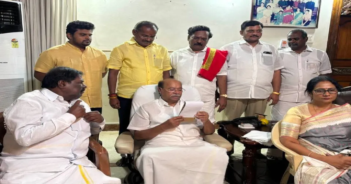 பாமக வேட்பாளர் பட்டியல் 2026: சசிகலா - ராமதாஸ் கூட்டணியில் 5 இடங்களுக்கு வேட்பாளர்கள் அறிவிப்பு!