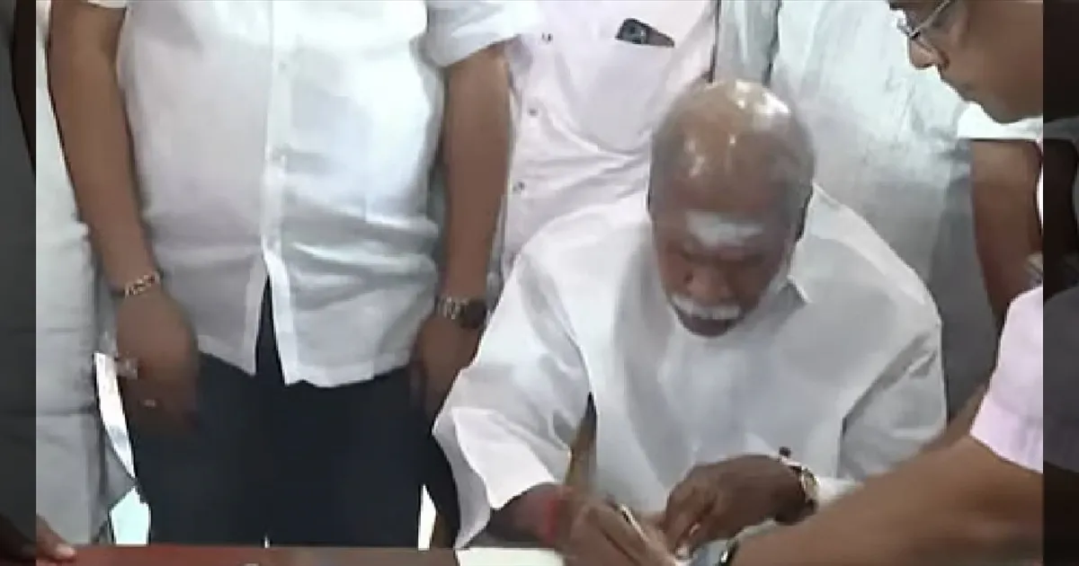 தட்டாஞ்சாவடி மற்றும் மங்கலம் தொகுதிகளில் புதுச்சேரி முதல்வர் ரங்கசாமி வேட்புமனு தாக்கல்!