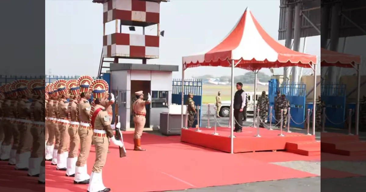 Governor R.N.Ravi sendoff! போலீஸ் அணிவகுப்பு மரியாதையுடன் கவர்னர் ரவி வழியனுப்பி வைப்பு!!