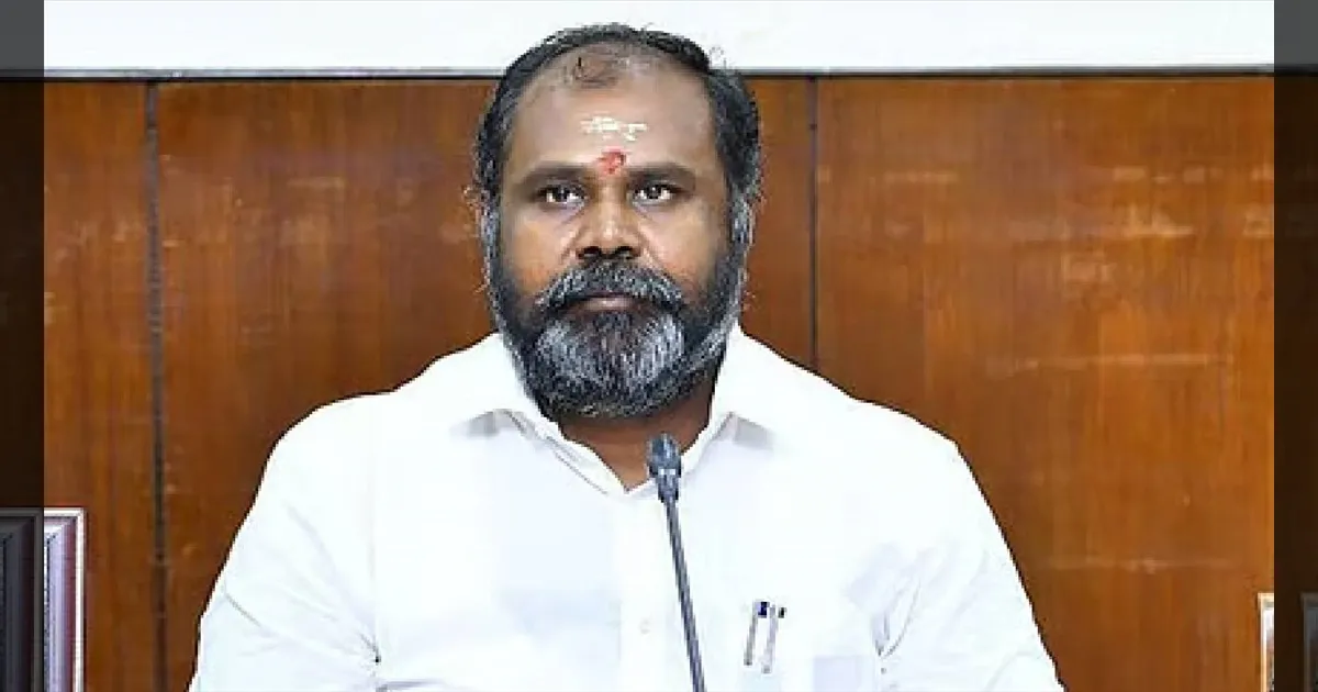 ஆளுங்கட்சியின் பிடியில் தேர்தல் அதிகாரிகள்! திருமங்கலத்தில் ஆர்.பி. உதயகுமார் கடும் குற்றச்சாட்டு!