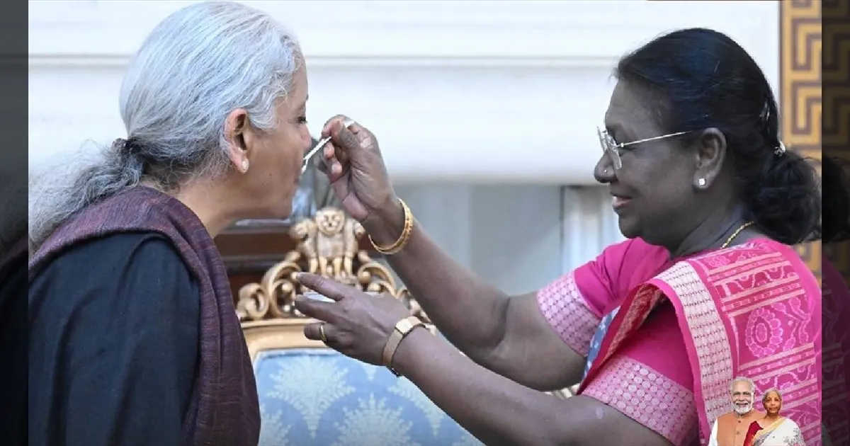 நாடாளுமன்றம் செல்லும் முன் குடியரசுத் தலைவருடன் சந்திப்பு: நிர்மலா சீதாராமனுக்கு ‘தயிர்-சர்க்கரை’ ஊட்டி வாழ்த்து!