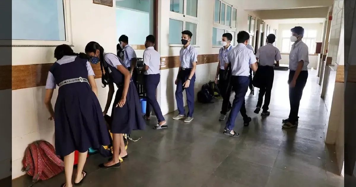 கனமழை விடுமுறையை ஈடு செய்ய நடவடிக்கை: நாளை (டிச. 6) சென்னை பள்ளிகள் செயல்படும்! 