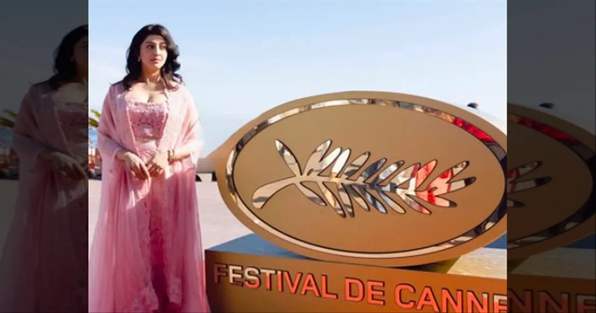 கிளாமரில் புதிய உச்சம்..! Cannes விழாவுக்கு அட்டகாசமாக வந்த பிரணிதா சுபாஷ்..!