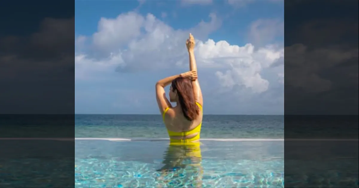cinema-kajal-aggarwal-maldives-glamour-photoshoot-tamilcinema