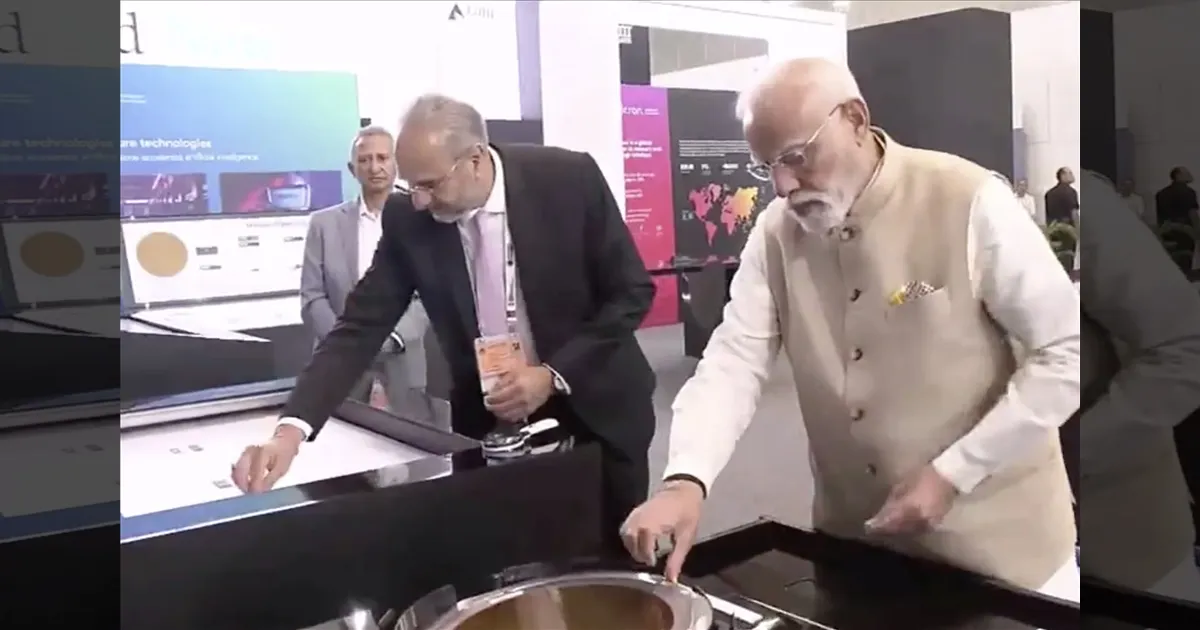 செமிகான் மாநாட்டின் 2வது நாள்.. Nano சிப்களை ஆய்வு செய்தார் பிரதமர் மோடி..!!