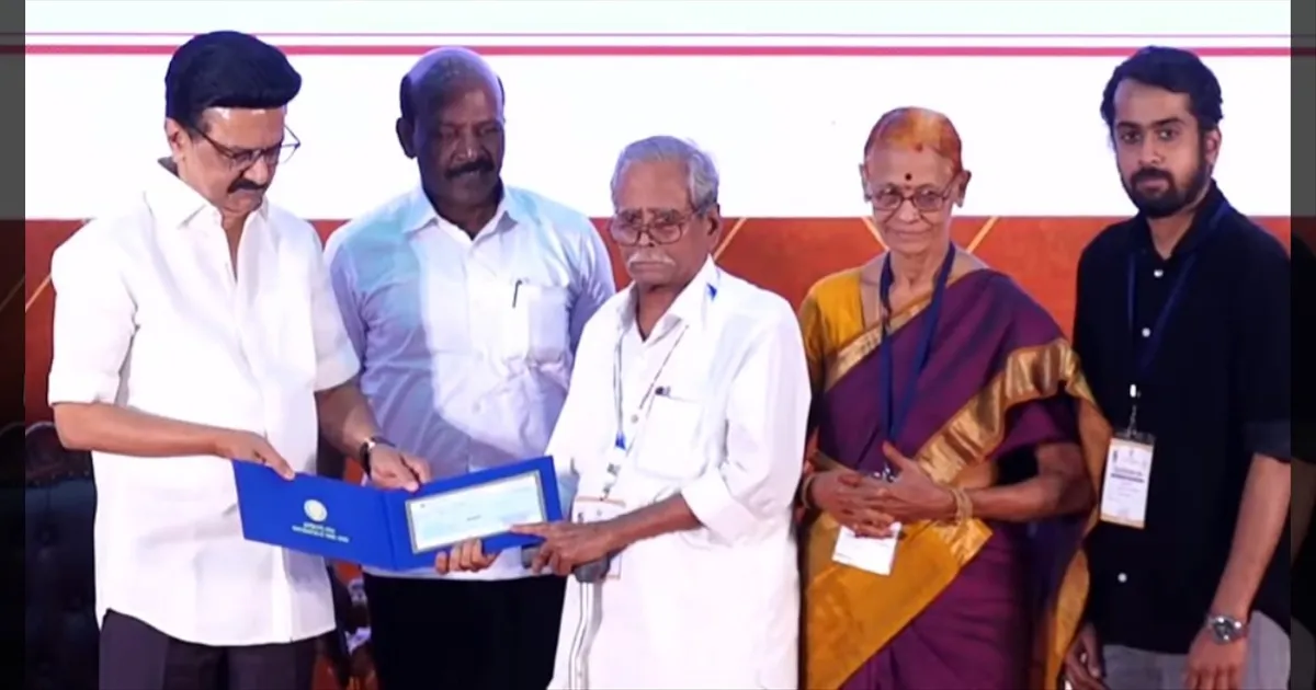 சிறந்த தமிழ் எழுத்தாளர்களின் குடும்பத்துக்கு தலா ரூ.10 லட்சம்! தமிழ் வார விழா நிறைவு நிகழ்ச்சியில் முதல்வர் சிறப்பிப்பு...
