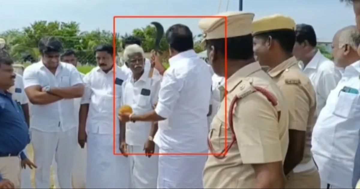 ஒப்பந்ததாரரிடம் அரிவாளை ஓங்கிய EX. எம்.எல்.ஏ., பூமி பூஜை விழாவில் பதற்றம்!
