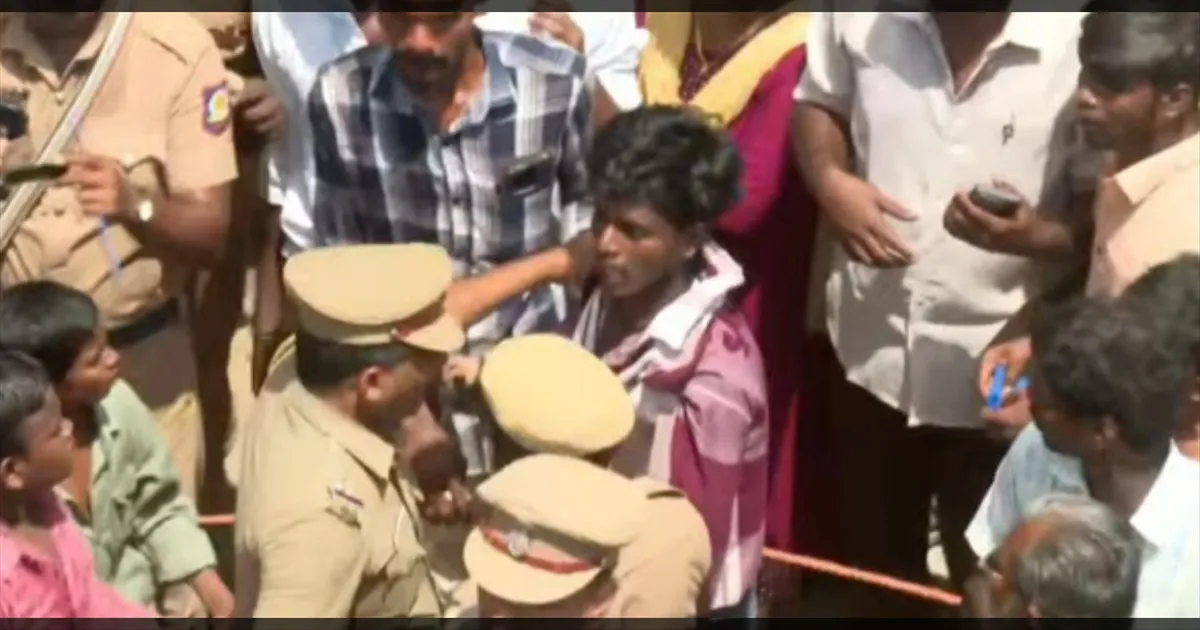 ஆண்டாள் கோவில் தேரோட்டத்தில் பரபரப்பு.. மாறி மாறி தாக்குதல்! நடந்தது என்ன?
