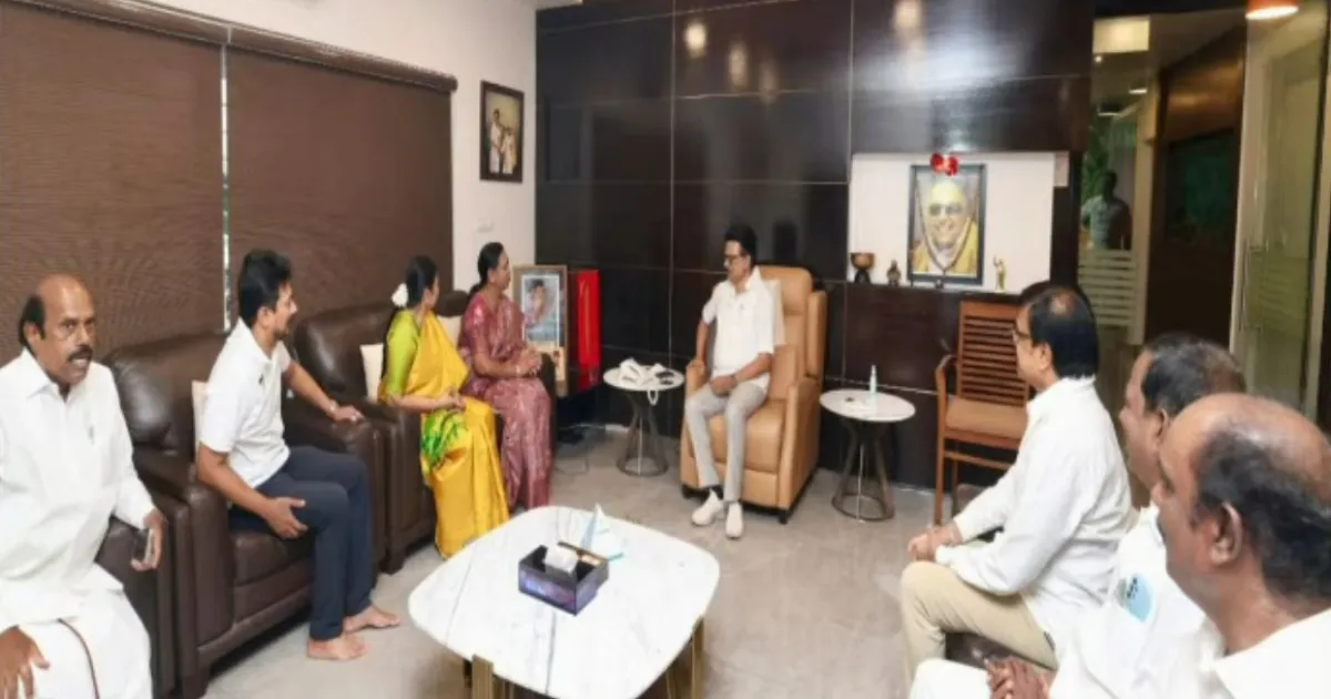 ஐயா நலமா இருக்கீங்களா? முதல்வர் ஸ்டாலினை நேரில் சந்தித்து நலம் விசாரித்த பிரேமலதா விஜயகாந்த்..!