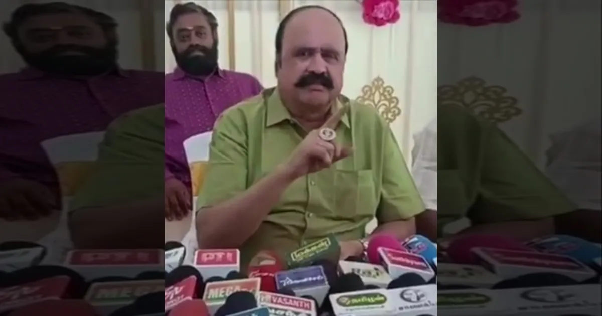 மறுபடியும் இபிஎஸ் பக்கம் போனா சோலி முடிஞ்சிடும்! நல்ல முடிவெடுங்க... செங்கோட்டையனுக்கு புகழேந்தி வேண்டுகோள் 