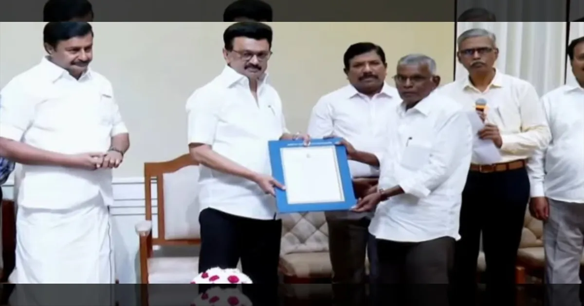 ஓய்வு பெற்ற பத்திரிக்கையாளர்களுக்கு ஓய்வூதியம்... ஆணையை வழங்கி சிறப்பித்த முதல்வர் ஸ்டாலின்...!