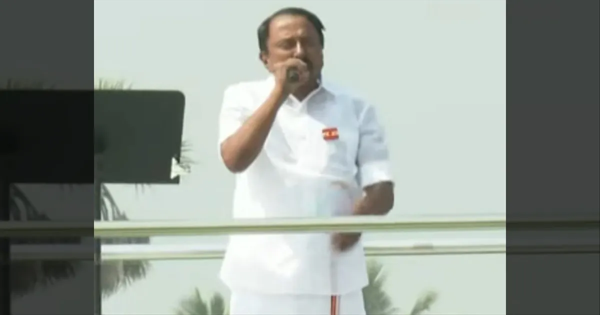 தமிழகத்தை ஆளப்போவது ஒரே தளபதி தான்… ஈரோட்டில் விஜய் சந்திப்பில் செங்கோட்டையன் திட்டவட்டம்…! 