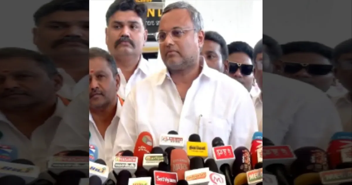 பராசக்தி என்ன சரித்திர படமா? எந்த மாற்றமும் வராது... கார்த்தி சிதம்பரம் ஆவேசம்..!