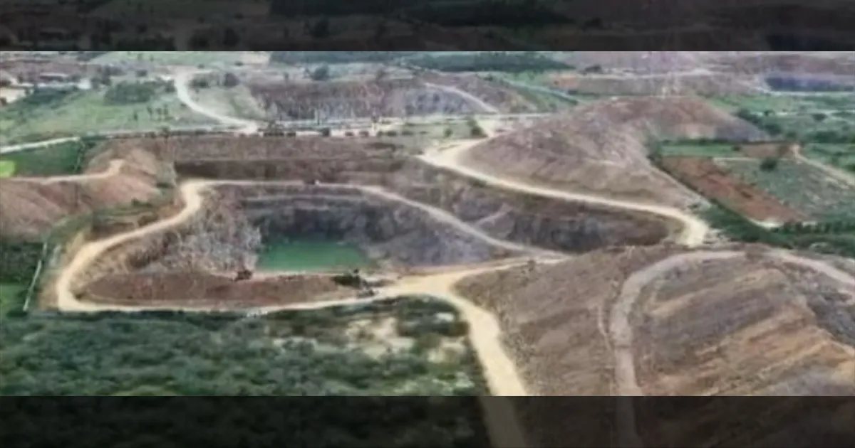 ஒரே இடத்தில் 20 கல்குவாரிகள்..! பாழாகும் இயற்கை..! அதிர்ச்சியூட்டும் காட்சிகள்..! 