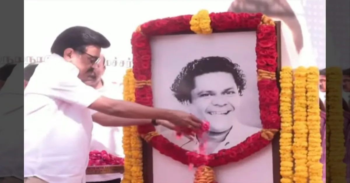 கலைவாணர் என். எஸ். கிருஷ்ணன் முழு உருவச் சிலை திறப்பு..! மலர் தூவி மரியாதை செலுத்திய முதல்வர் ஸ்டாலின்..!