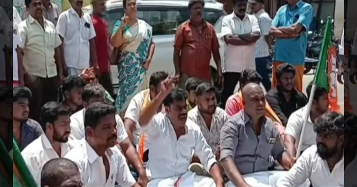 பழனி தொகுதியை கொடுக்கல... பாஜக தொண்டர் தற்கொலை மிரட்டல்..! தொடர் போராட்டம்..!!