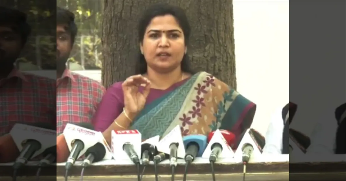 விஜய் மேல CASE போடுங்க... கமிஷனர் அலுவலகத்தில் ரஞ்சனா நாச்சியார் பரபரப்பு புகார்..!!