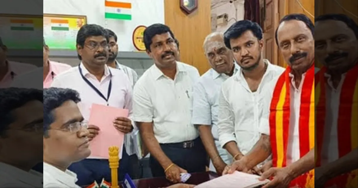 அதிர்ச்சி..! தவெக செங்கோட்டையன் வேட்பு மனு நிறுத்திவைப்பு..! விளக்கம் கேட்டு கெடு விதித்த அதிகாரிகள்..!