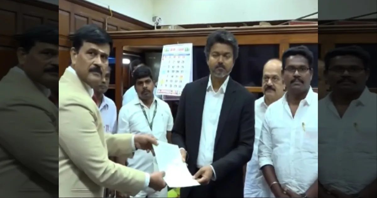 சபாநாயகர் யார்..? முதல்வர் விஜய் முன்னிலையில் மனு கொடுத்த ஜே.சி.டி பிரபாகர்..!!