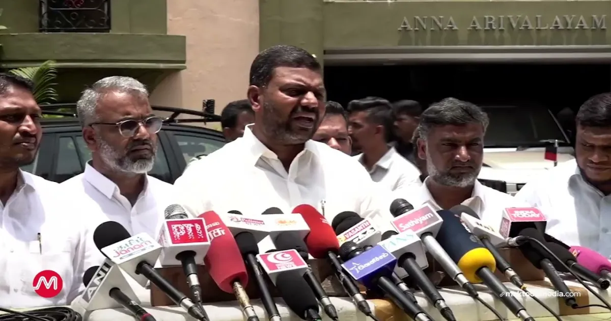 அமைச்சர் ஷாஜகான் பேச்சு வருத்தமளிக்கிறது! தவெக அமைச்சரை சாடிய எஸ்டிபிஐ தலைவர் முகம்மது முபாரக்!