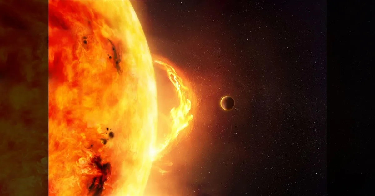 பூமியை தாக்கப்போகும் சூரிய புயல்!! இந்தியாவுக்கு ஆபத்து?   சீற்றம் அதிகரிப்பு!! இஸ்ரோ தீவிர கண்காணிப்பு!!