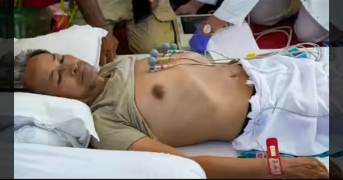 21 நாட்கள் உண்ணாவிரதம்! மோசமானது உடல்நிலை!! சோனம் வாங்சுக் வலுக்கட்டாயமாக மருத்துவமனையில் அனுமதி! 