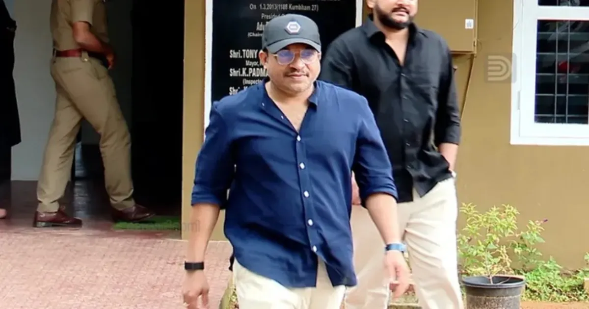 police-have-arrested-manjumal-boys-actor-soubin-shahir