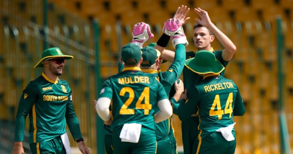 England reeled under South Africa's whirlwind bowling and Chasing a target of 180 runs
