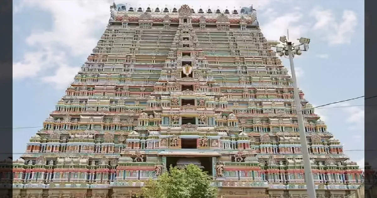 ஸ்ரீரங்கம் கோயில் உண்டியலில் டாலர் திருட்டு... சிசிடிவி ஆதாரத்துடன் சிக்கிய ஊழியர் சஸ்பெண்ட்!