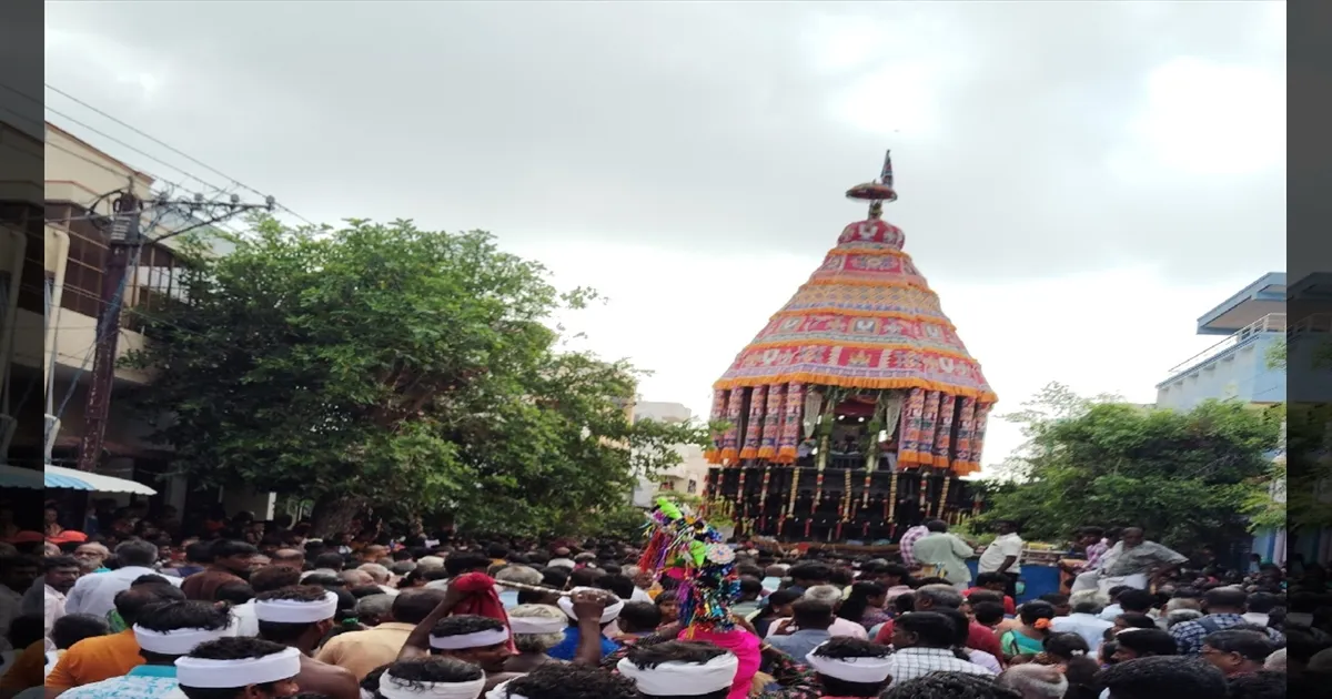 ஸ்ரீரங்கம் சித்திரை தேரோட்டம்! 