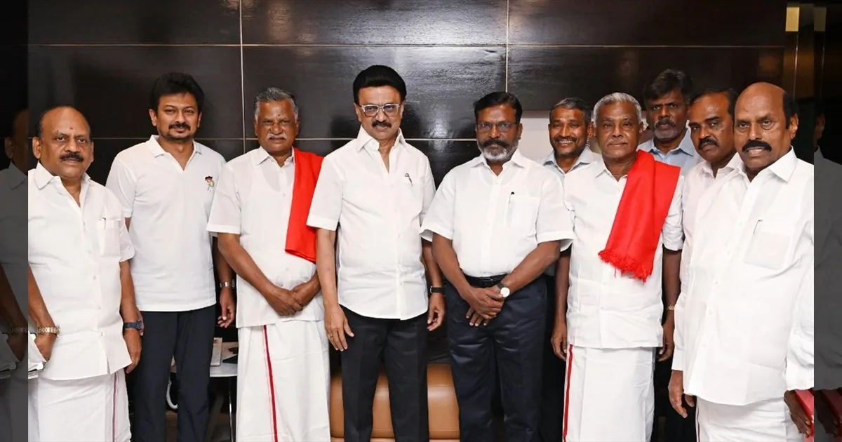 தொகுதி பங்கீட்டை முடிக்க சாதகமாக முடிச்சு கொடுங்க!! கம்யூ., தலைவர்களுடன் திமுக ரகசிய டீல்!! நிர்வாகிகள் கொந்தளிப்பு!