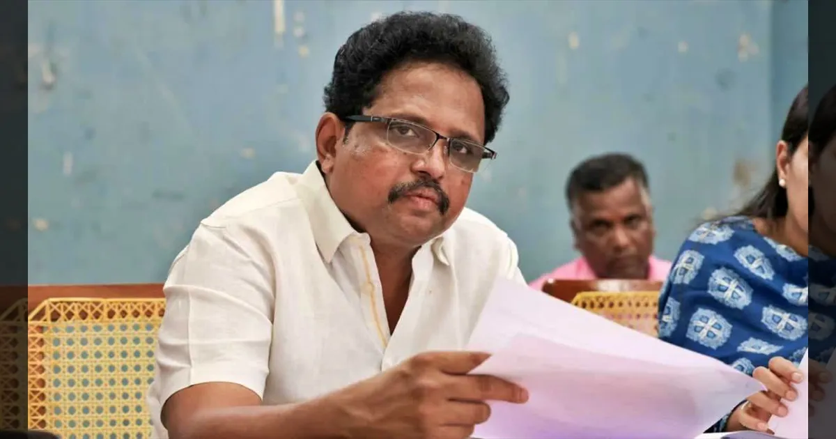 உன்னை போல் முட்டாள் இல்லை!! வாயை கொடுத்து சிக்கிய வெங்கடேசன்!! எம்.பி பதவிக்கு வேட்டு!