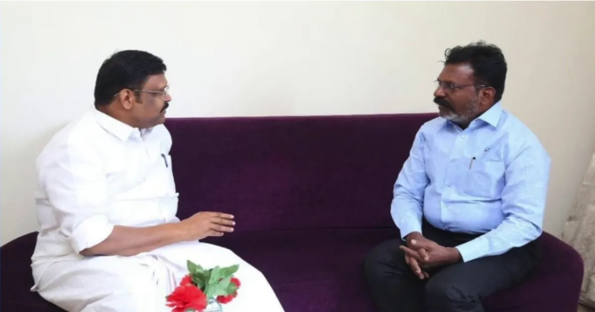 அதிமுக-விற்கு தாவுகிறதா விசிக? திருமாவளவனுடன் வைகை செல்வன் சந்திப்பு.. பின்னணி என்ன?