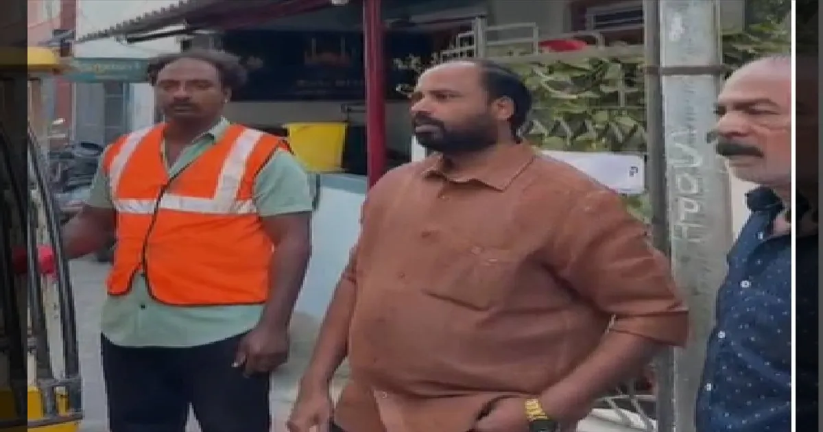 விசில் ஊத தடை! சிவகங்கை திமுக கவுன்சிலரின் செயலால் தூய்மை பணியாளர்கள் அதிர்ச்சி!