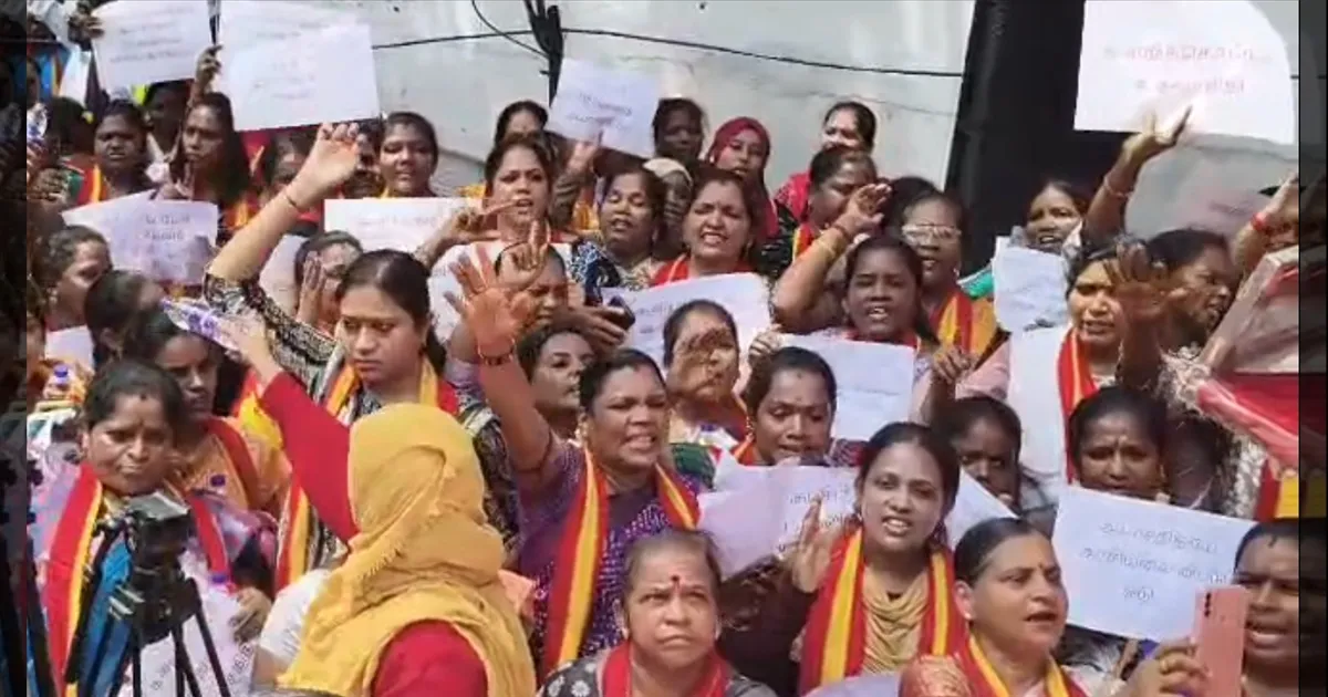 ஆபாச நிதியே அரசியலை விட்டு விலகு! சென்னை பாரிமுனையில் பதாகைகள் ஏந்தி தவெகவினர் ஆர்ப்பாட்டம்! 
