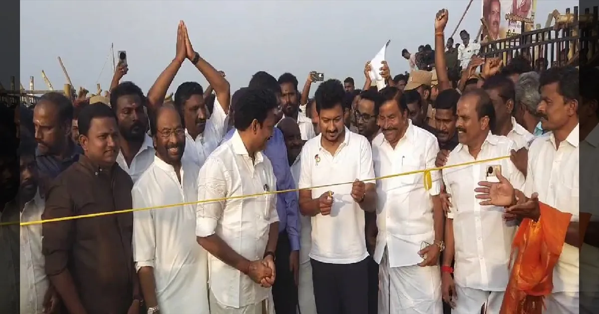 திருச்சியில் ஒரு அலங்காநல்லூர்! சூரியூர் ஜல்லிக்கட்டு மைதானத்தை திறந்து வைத்தார் உதயநிதி! 